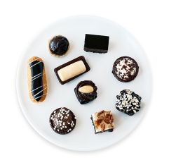 Pasquier Black & White Petit Fours