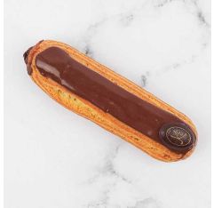 La Famille Chocolate Eclair