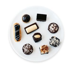Pasquier Black & White Petit Fours